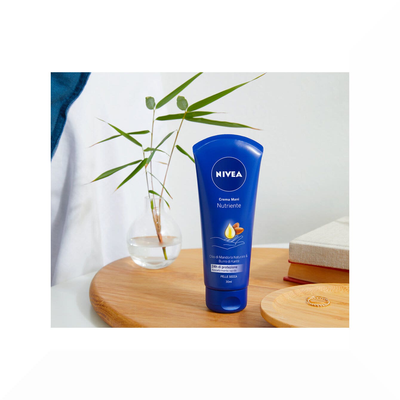 Nivea Crema Mani Nutriente Idratante E Profumata Arricchita Con Olio Di Mandorla 100ml