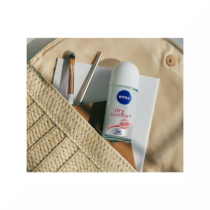 Nivea Dry Comfort Deodorante Roll on Antitraspirante 72h Con Formula Dual Active 50ml